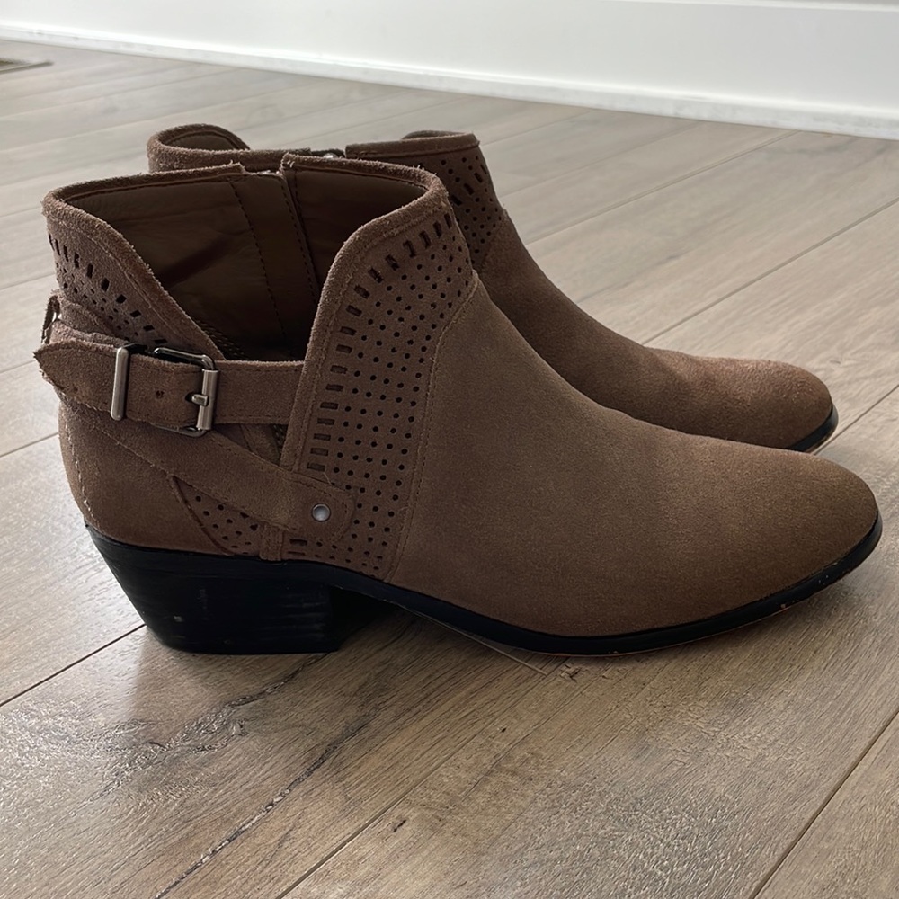 Vince Camuto Brown Leather Booties Short Boots 9.5